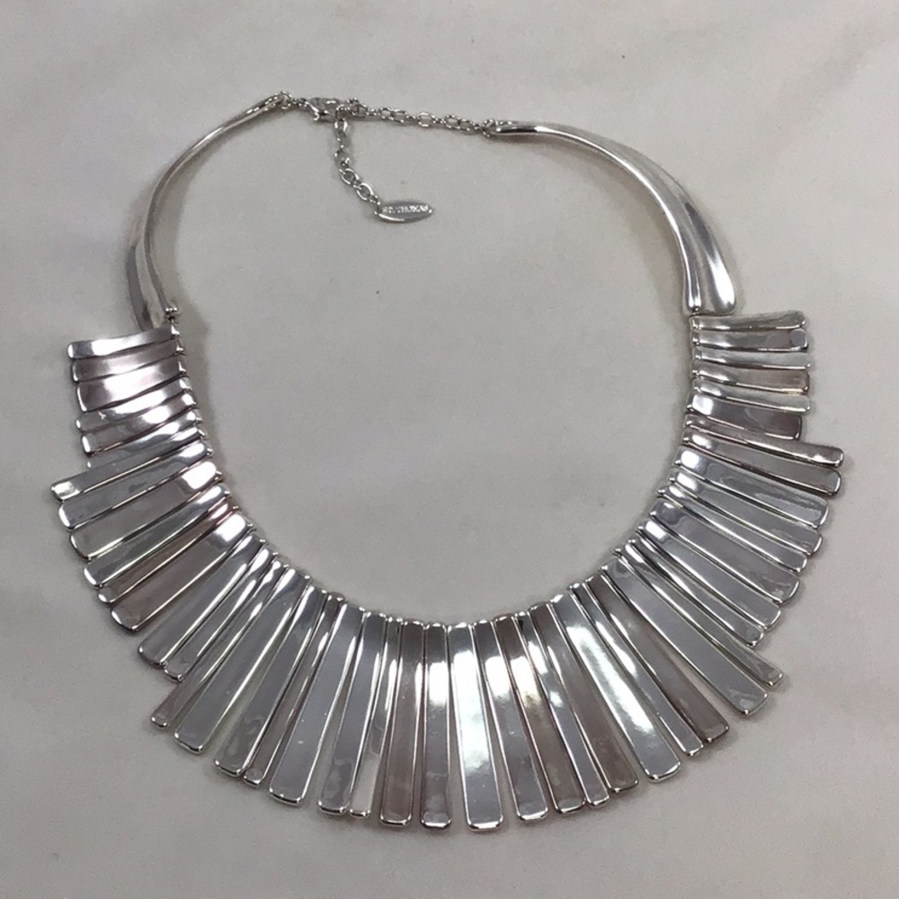 St. Thomas modern bib necklace